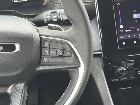 New 2026 Jeep Grand Cherokee Laredo image 30