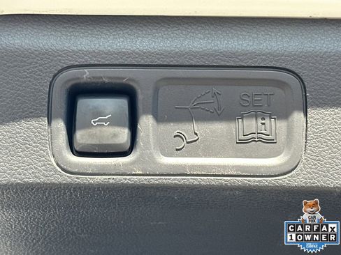 Used 2024 Ford Expedition Max Limited image 19