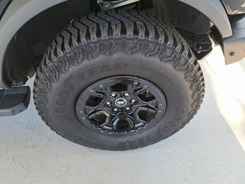 Certified 2023 Ford Bronco Wildtrak image 29