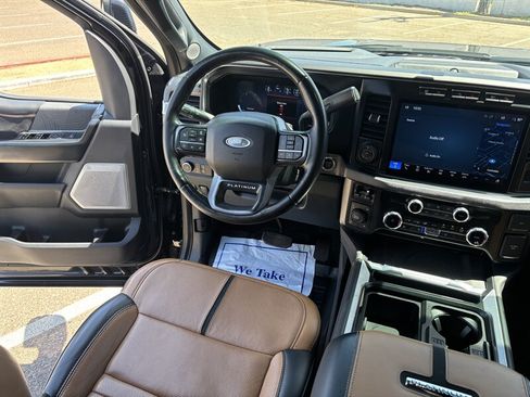 Used 2024 Ford F250 Platinum w/ FX4 Off-Road Package AWD/4WD image 32