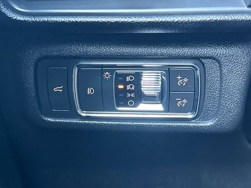 Used 2022 Lincoln Corsair Reserve w/ Equipment Group 201A image 29