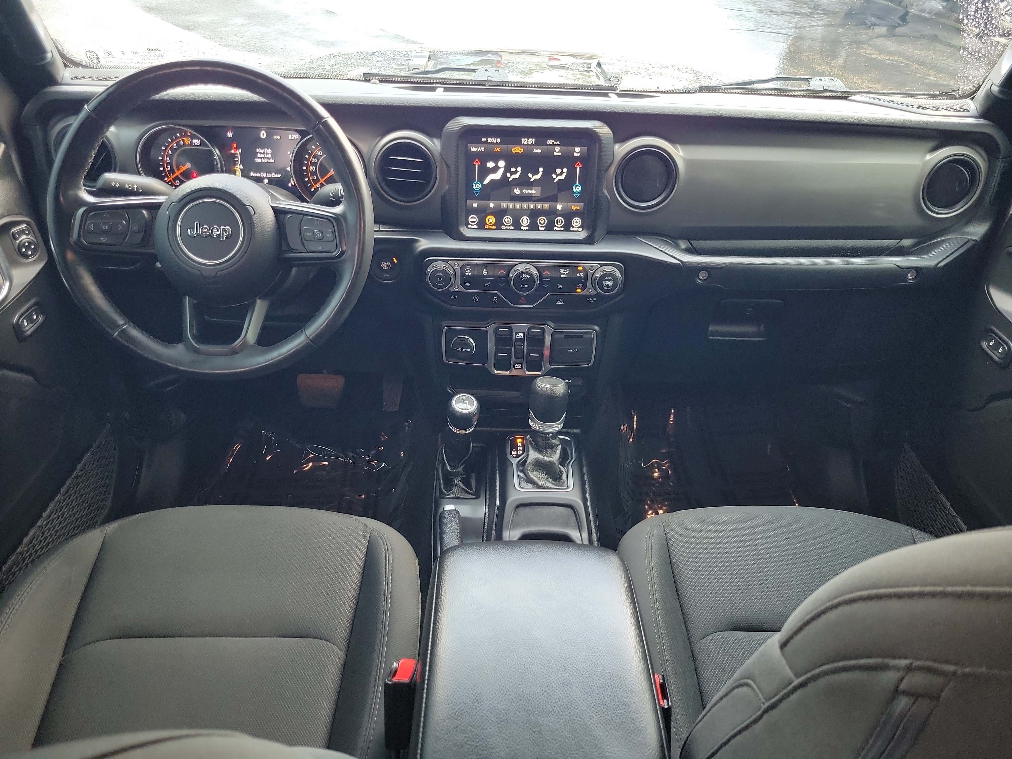 Used 2022 Jeep Gladiator Mojave AWD/4WD image 12