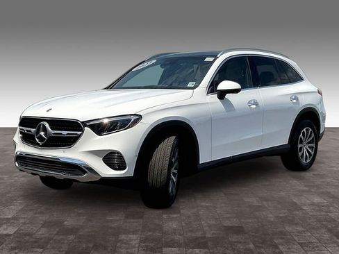 Certified 2023 Mercedes-Benz GLC 300 4MATIC image 3