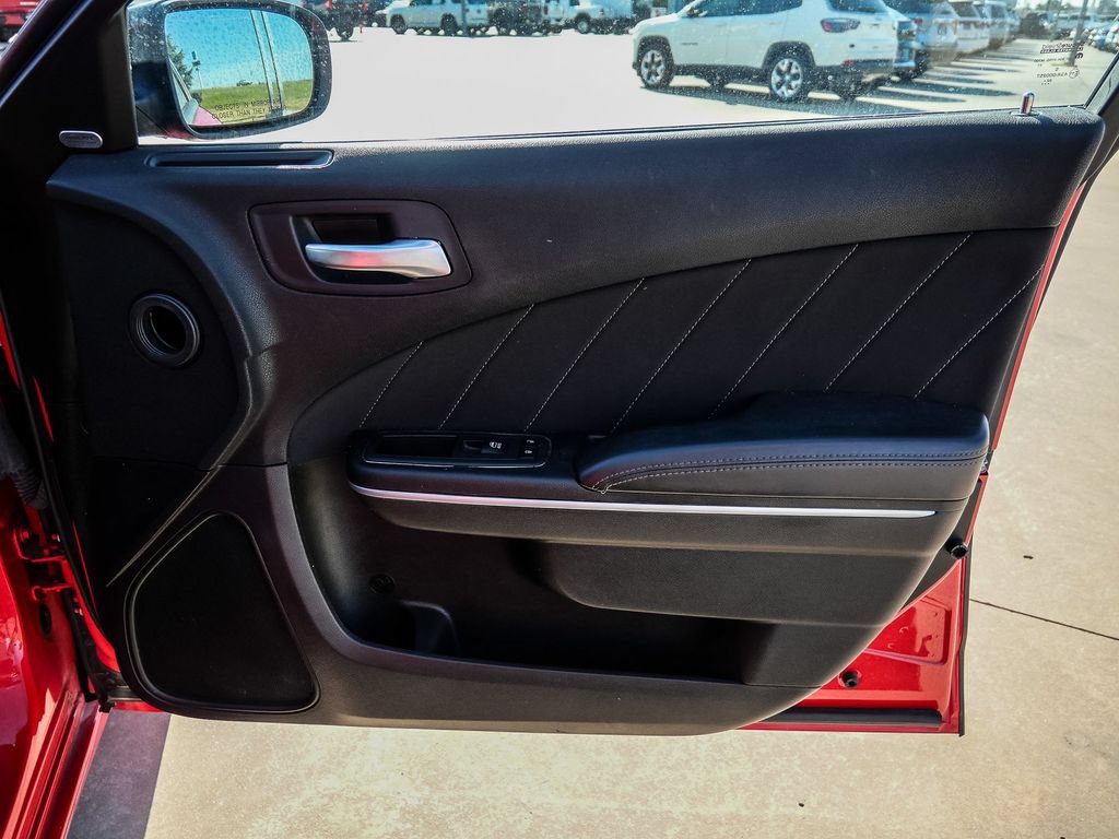 Used 2023 Dodge Charger SXT RWD image 14