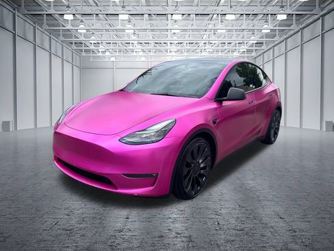 Used 2023 Tesla Model Y Performance AWD/4WD image 3