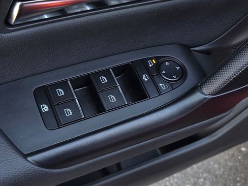 Certified 2025 MAZDA CX-50 2.5 Hybrid w/ Premium Plus Pkg image 13