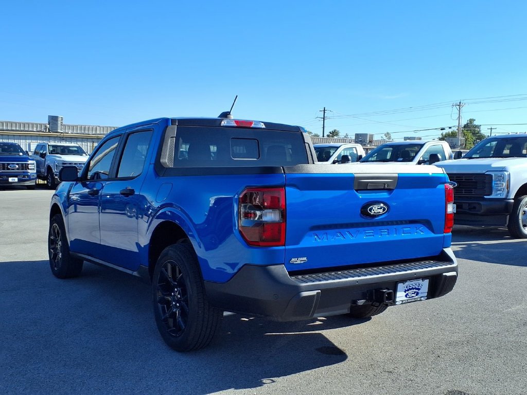 New 2026 Ford Maverick XLT w/ Equipment Group 301A AWD/4WD image 2