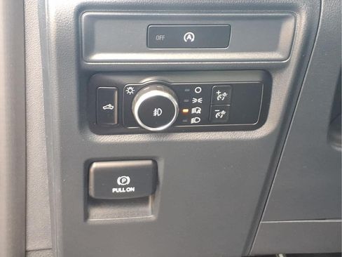 Used 2025 Ford F150 XLT w/ Equipment Group 301A Standard AWD/4WD image 13