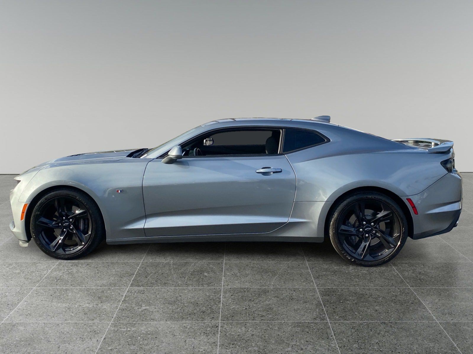 Used 2023 Chevrolet Camaro SS RWD image 2