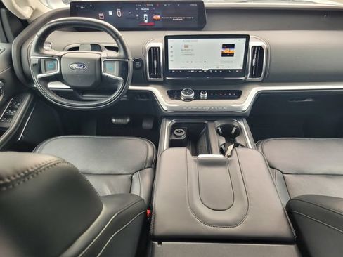 Certified 2025 Ford Expedition Max Platinum AWD/4WD image 14