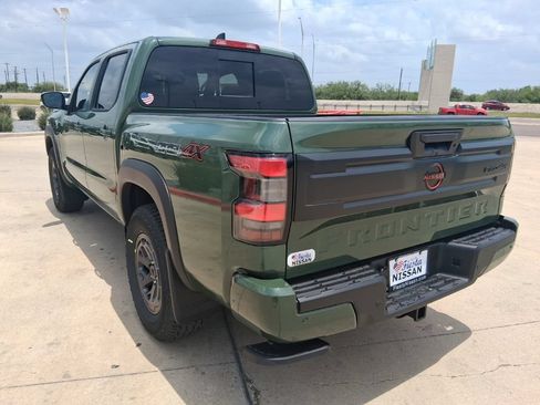New 2026 Nissan Frontier PRO-4X w/ Tow Package AWD/4WD image 4