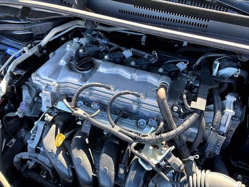 Used 2021 Toyota Corolla LE image 31