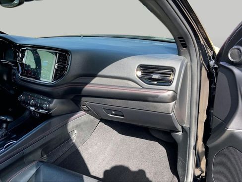 Used 2024 Dodge Durango GT AWD/4WD image 19