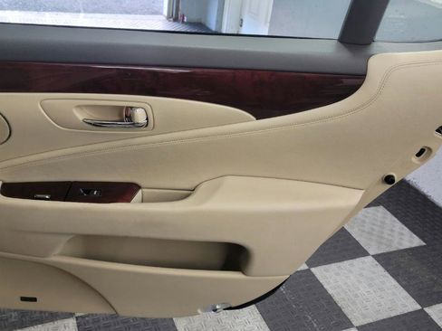 Used 2007 Lexus LS 460 L image 21