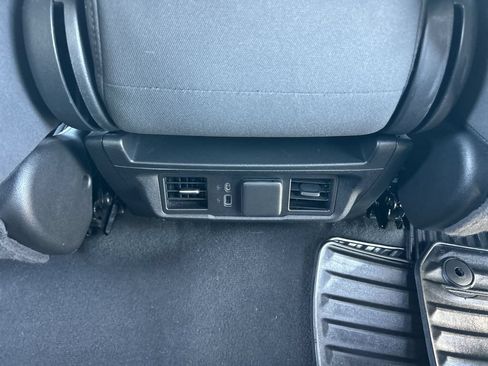 Used 2023 GMC Sierra 1500 SLE RWD image 21