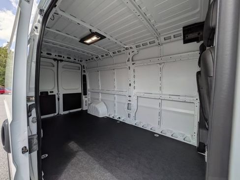 New 2026 RAM ProMaster 2500 w/ Convenience Group FWD image 15
