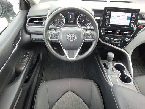 Used 2024 Toyota Camry LE w/ Convenience Package FWD image 12