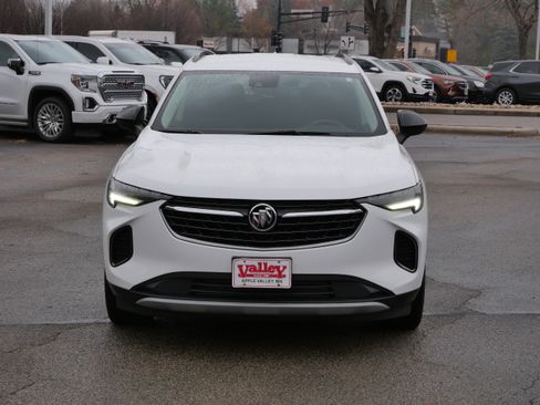 Used 2022 Buick Envision Essence w/ Sport Touring Package image 2