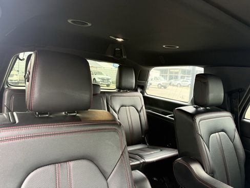 Used 2020 Ford Expedition Limited w/ Equipment Group 303A image 21