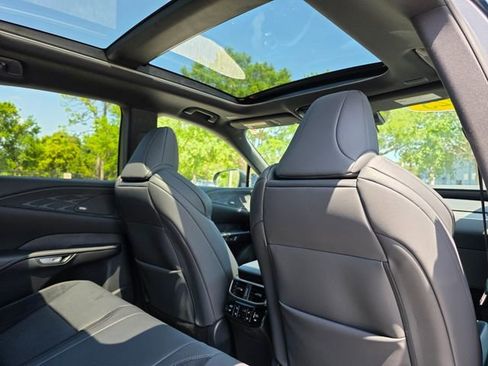 Used 2025 Lexus RX 500h F Sport w/ Convenience Package image 12