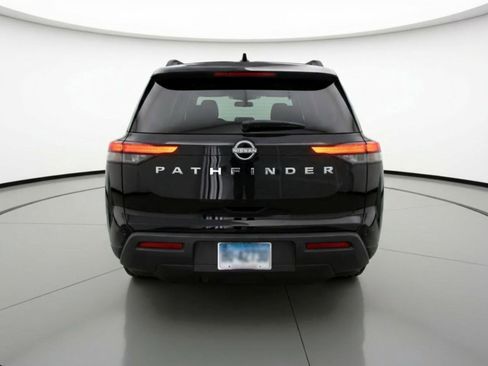 Used 2025 Nissan Pathfinder SV image 7