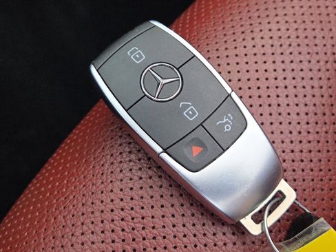 Used 2019 Mercedes-Benz C 43 AMG 4MATIC Cabriolet image 32