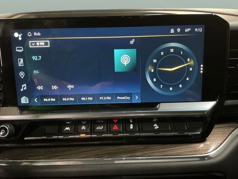 Used 2023 Chevrolet Silverado 1500 RST image 17