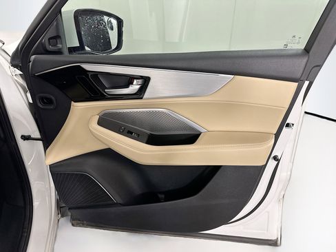 Used 2022 Acura MDX FWD image 31