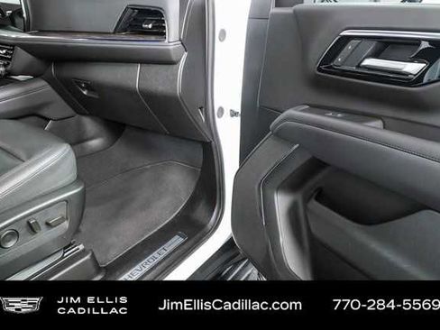 Used 2025 Chevrolet Tahoe LT image 23