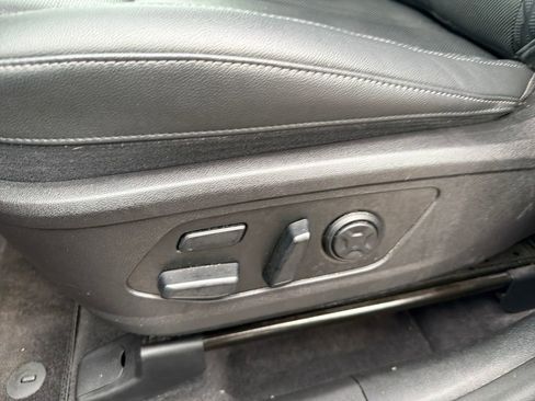 Used 2023 Kia Sorento SX AWD/4WD image 16