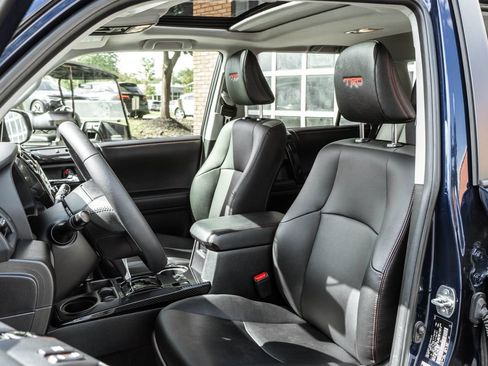 Used 2022 Toyota 4Runner TRD Off-Road Premium AWD/4WD image 7