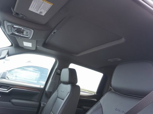 New 2026 GMC Sierra 1500 Denali w/ Technology Package image 33