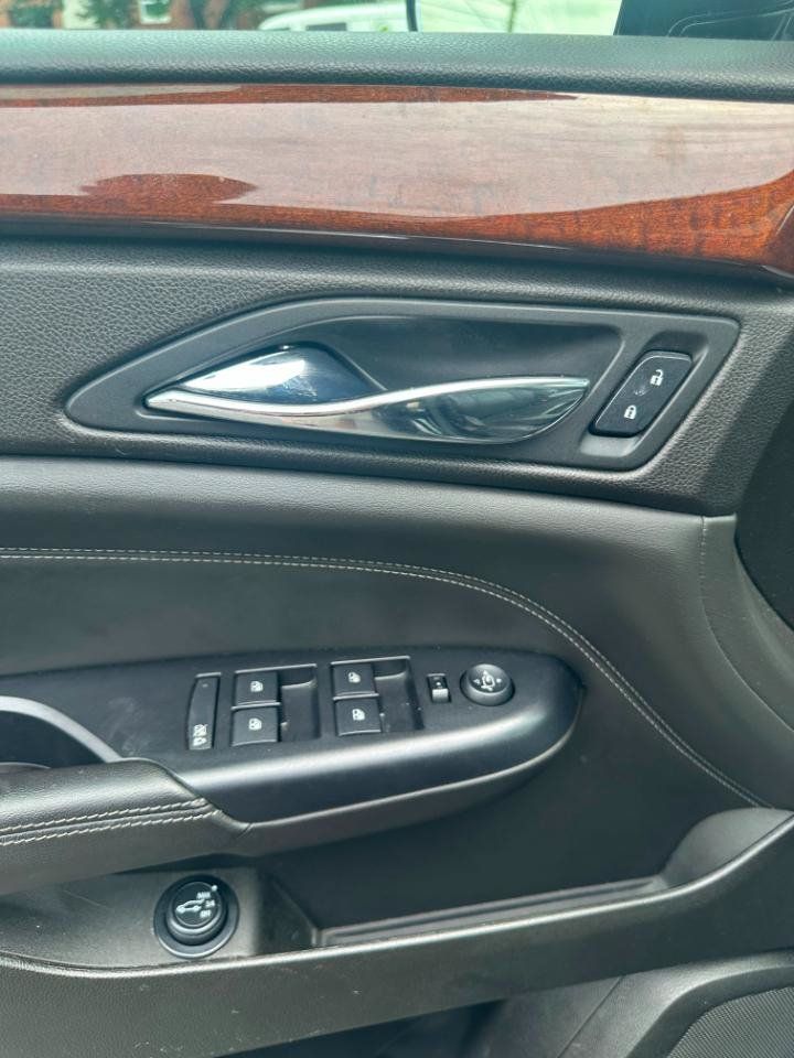 Used 2013 Cadillac SRX Luxury w/ Driver Awareness Package FWD image 13