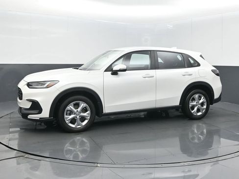 Certified 2025 Honda HR-V LX image 10