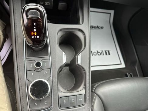 Used 2024 Cadillac XT4 Premium Luxury image 26