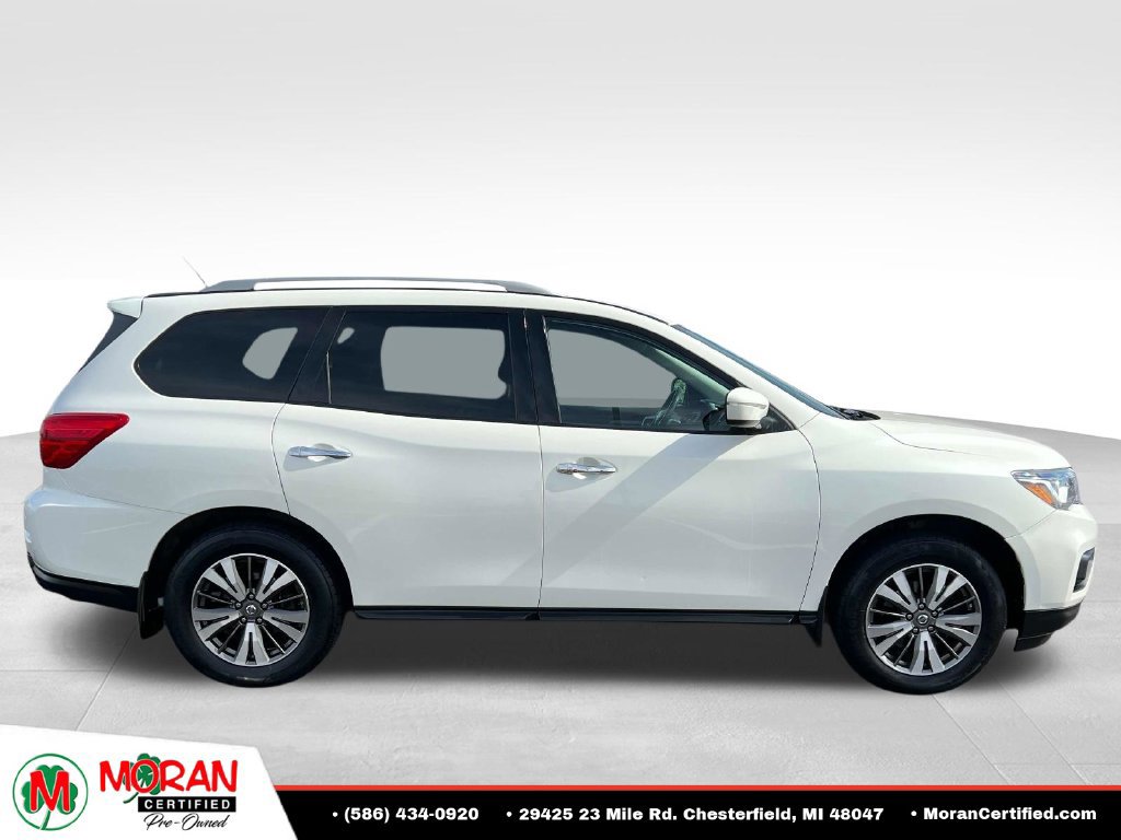 Used 2017 Nissan Pathfinder SV w/ Trailer Tow Package AWD/4WD image 6