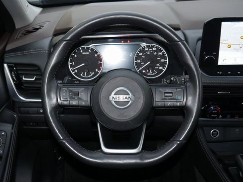 Used 2021 Nissan Rogue SL w/ Premium Package image 18