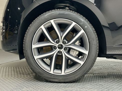 New 2026 Land Rover Range Rover SE AWD/4WD image 13