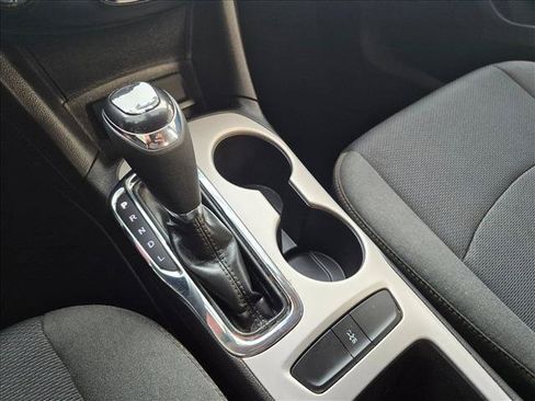 Used 2018 Chevrolet Cruze LS FWD image 11