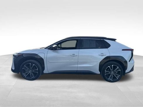 Used 2023 Toyota bZ4X XLE image 6