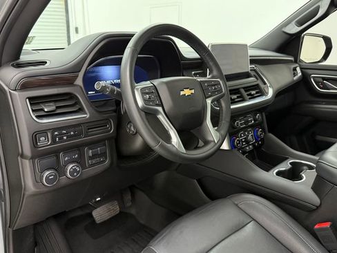 Used 2024 Chevrolet Tahoe LT w/ Luxury Package RWD image 8
