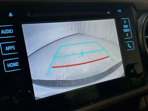 Used 2017 Toyota Tacoma SR5 w/ Tow Package image 14