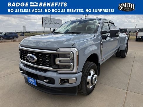 Used 2024 Ford F350 Limited AWD/4WD image 10