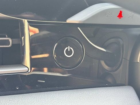 New 2025 Porsche Taycan 4S image 21