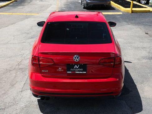 Used 2017 Volkswagen Jetta GLI image 12