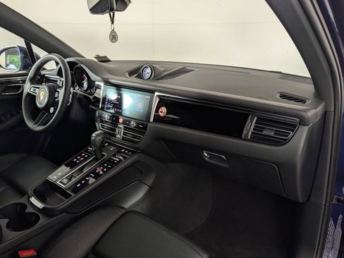 Certified 2026 Porsche Macan S AWD/4WD image 19