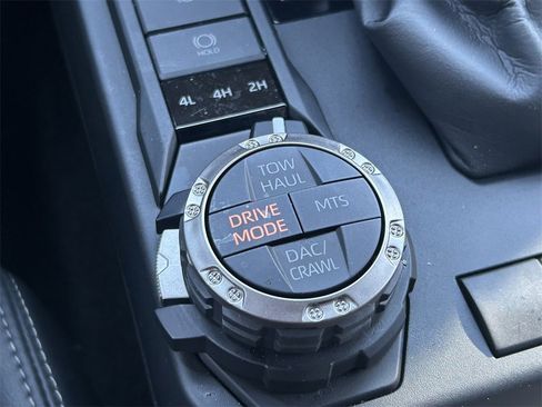 Used 2025 Toyota 4Runner TRD Off-Road Premium image 33