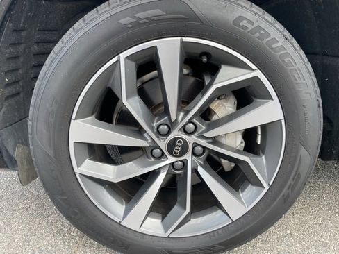 Certified 2023 Audi Q5 2.0T Premium Plus image 5