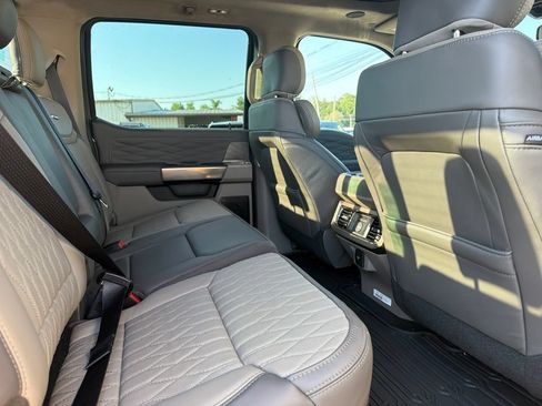 New 2026 Ford F250 Platinum w/ Platinum Plus Package AWD/4WD image 27
