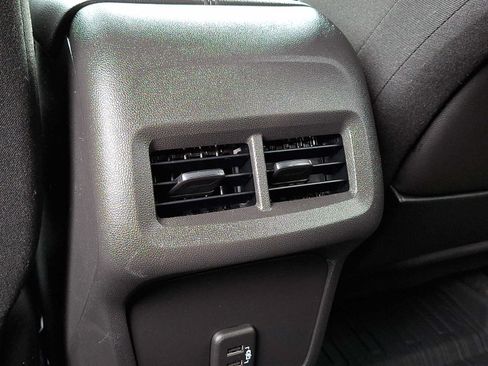 Certified 2024 GMC Terrain SLE w/ Driver Convenience Package AWD/4WD image 11